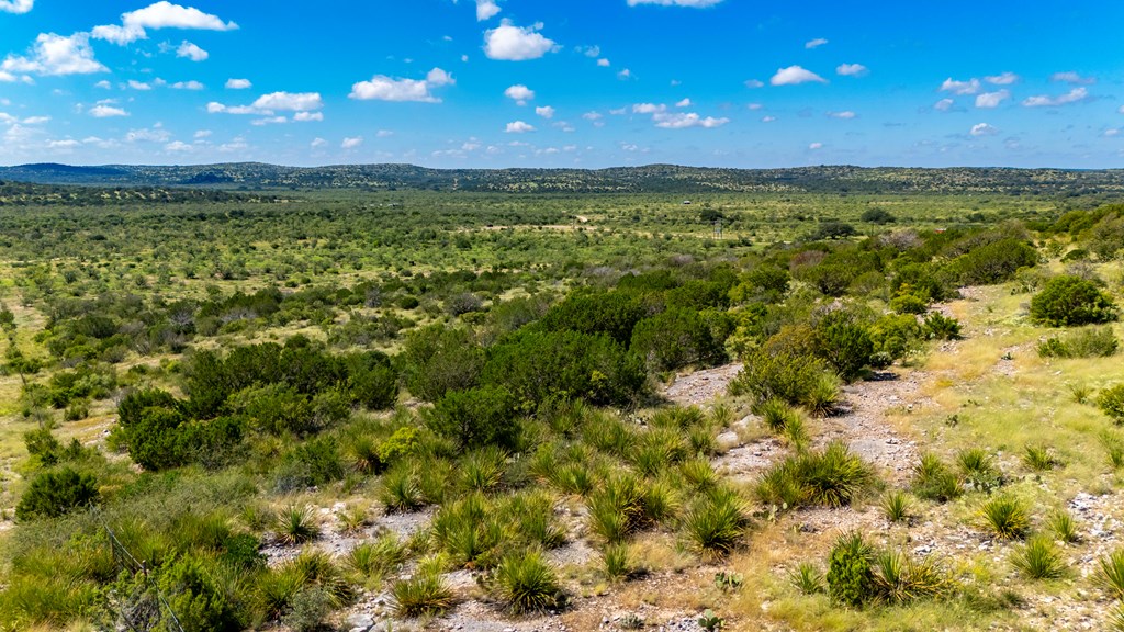 184 Sd 45405 Rocksprings, TX 78880 - Photo 11 of 23