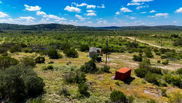 $299,900 | 184 Sd 45405, Rocksprings, TX 78880