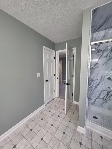 a view of empty room with window