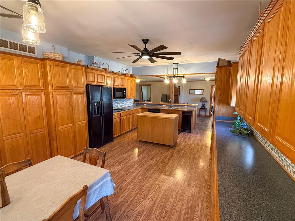 24700 Douglas Road Chanute, KS 66720 - Photo 15 of 59