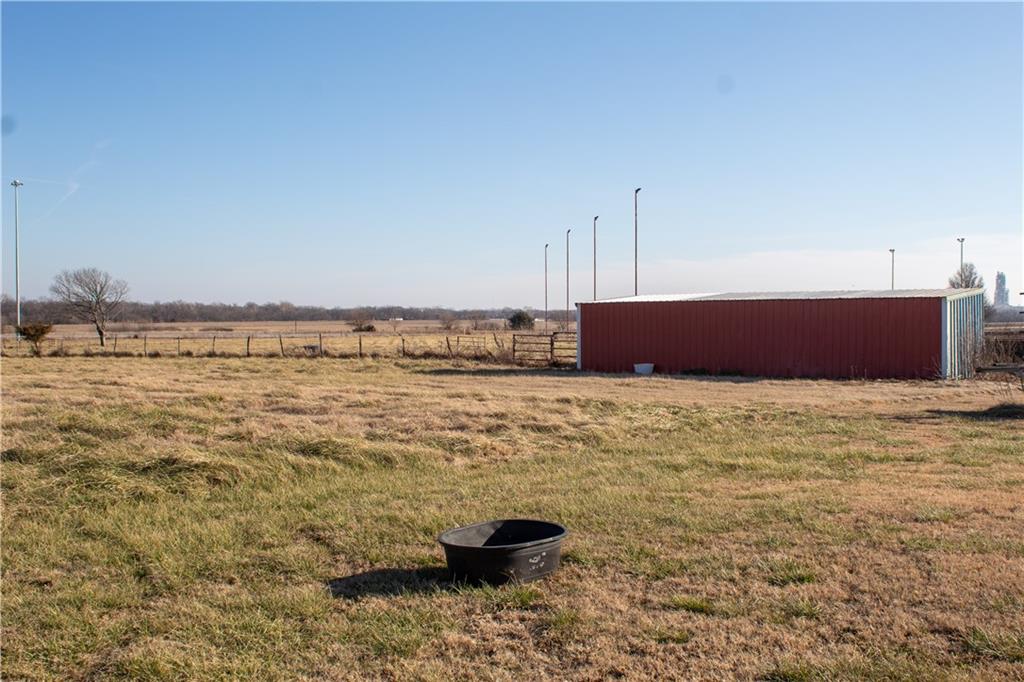 24700 Douglas Road Chanute, KS 66720 - Photo 26 of 59