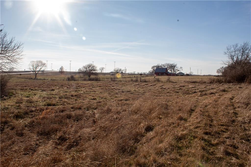 24700 Douglas Road Chanute, KS 66720 - Photo 30 of 59