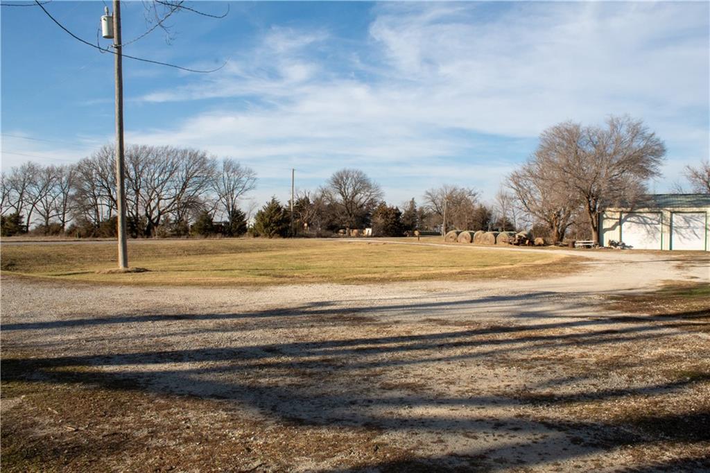 24700 Douglas Road Chanute, KS 66720 - Photo 53 of 59