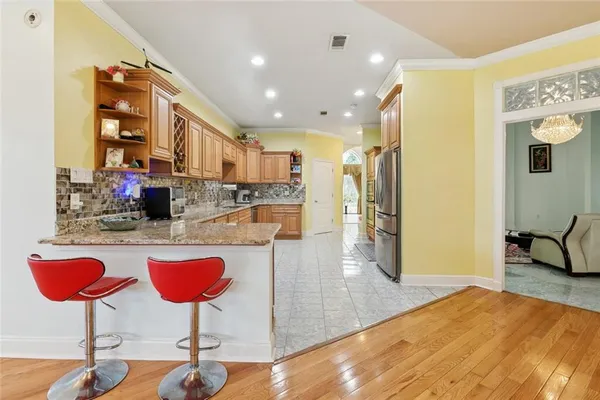 $790,000 | 104 South Kenner Avenue, Westwego, LA 70094