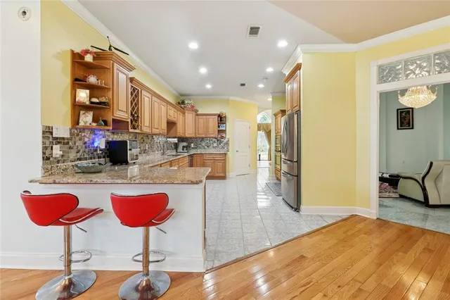 $790,000 | 104 South Kenner Avenue, Westwego, LA 70094