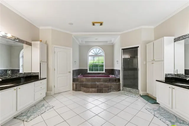 $790,000 | 104 South Kenner Avenue, Westwego, LA 70094