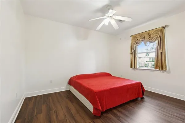 $790,000 | 104 South Kenner Avenue, Westwego, LA 70094