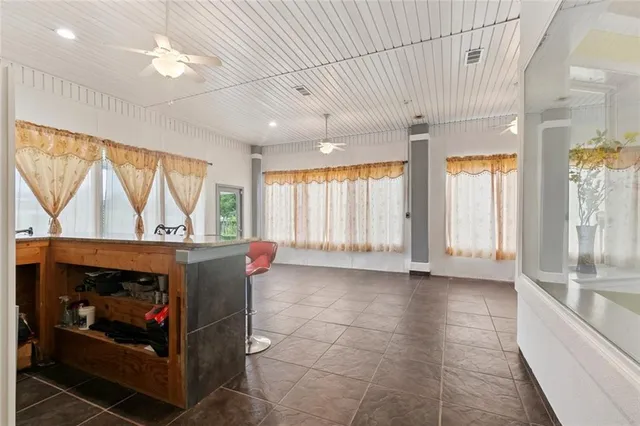 $790,000 | 104 South Kenner Avenue, Westwego, LA 70094