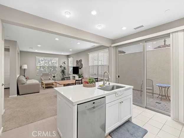 $4,500 | 156 Outwest, Irvine, CA 92618