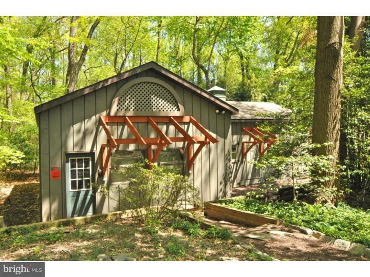 2145 Huntingdon Road Huntingdon Valley, PA 19006 - Photo 23 of 25 Barn