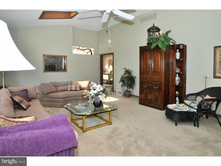 2145 Huntingdon Road Huntingdon Valley, PA 19006 - Photo 5 of 25 Living Room