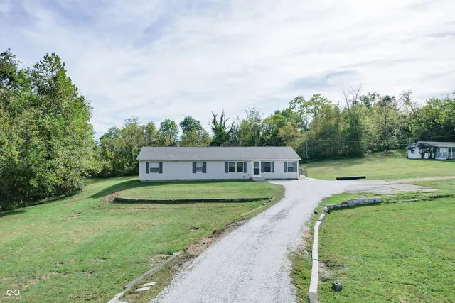 $219,000 | 987 East Summit Street, North Vernon, IN 47265