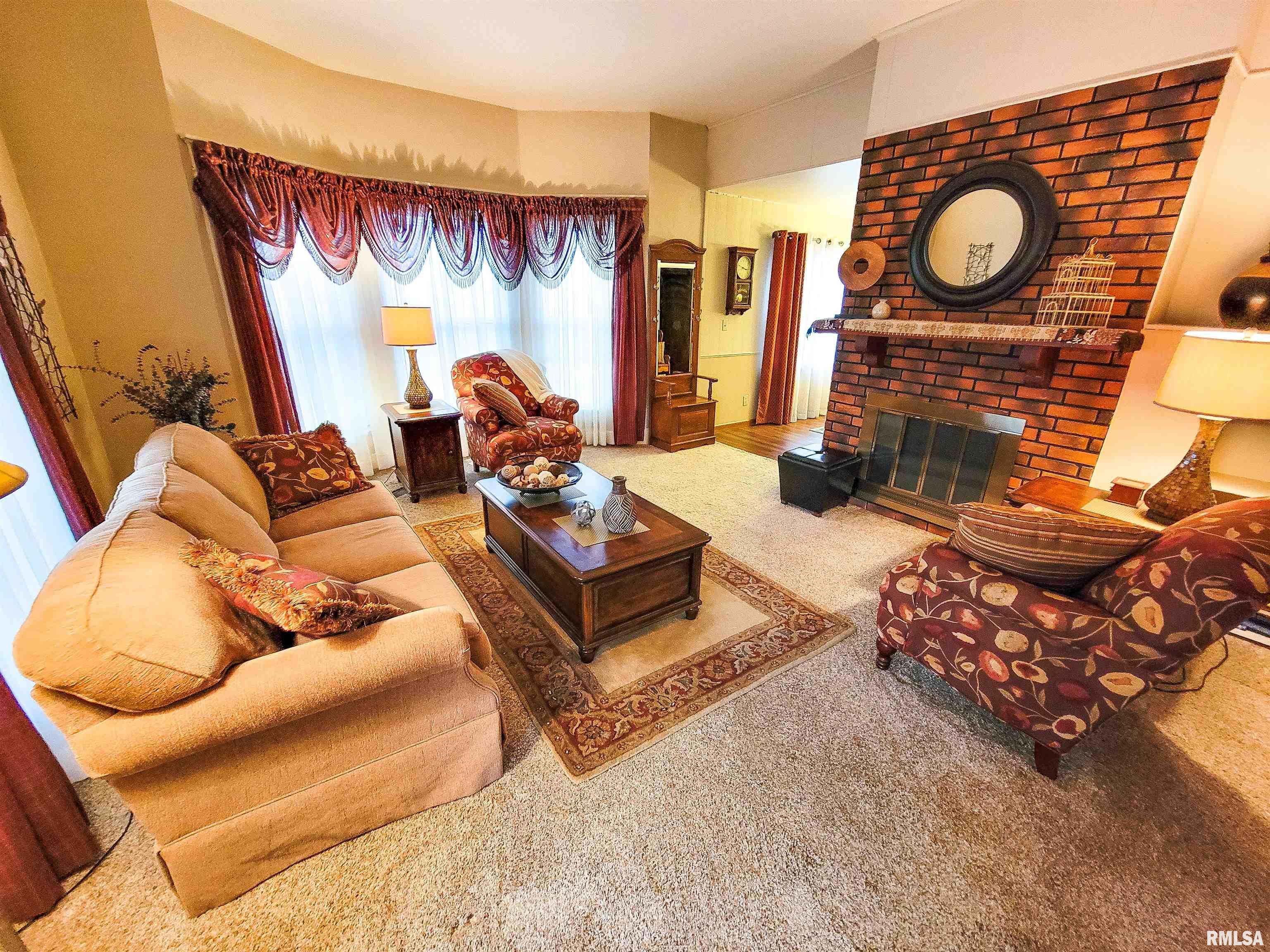 619 North Olive Road Flora, IL 62839 - Photo 11 of 78 Gallery Image 11