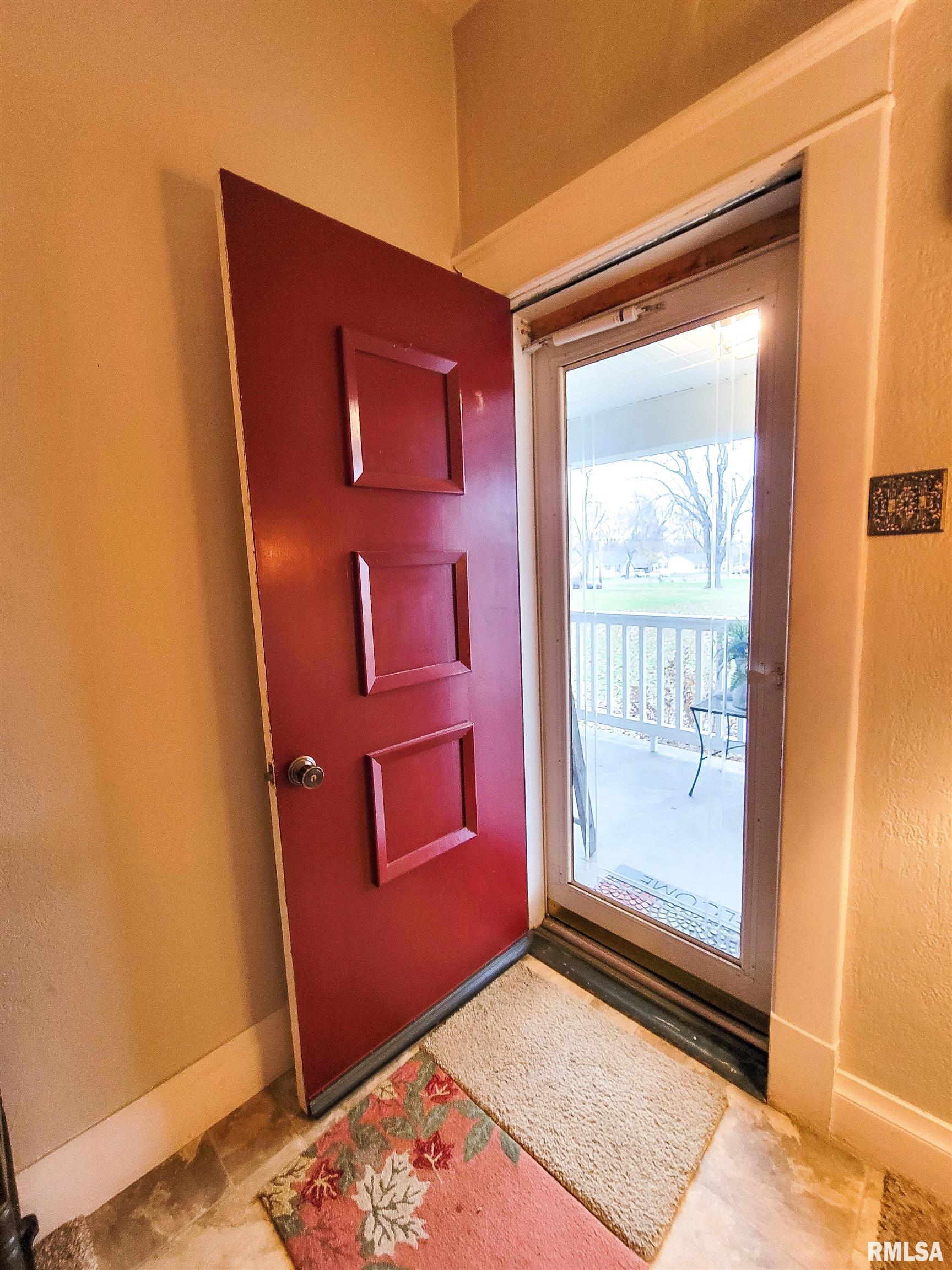 619 North Olive Road Flora, IL 62839 - Photo 8 of 78 Gallery Image 8