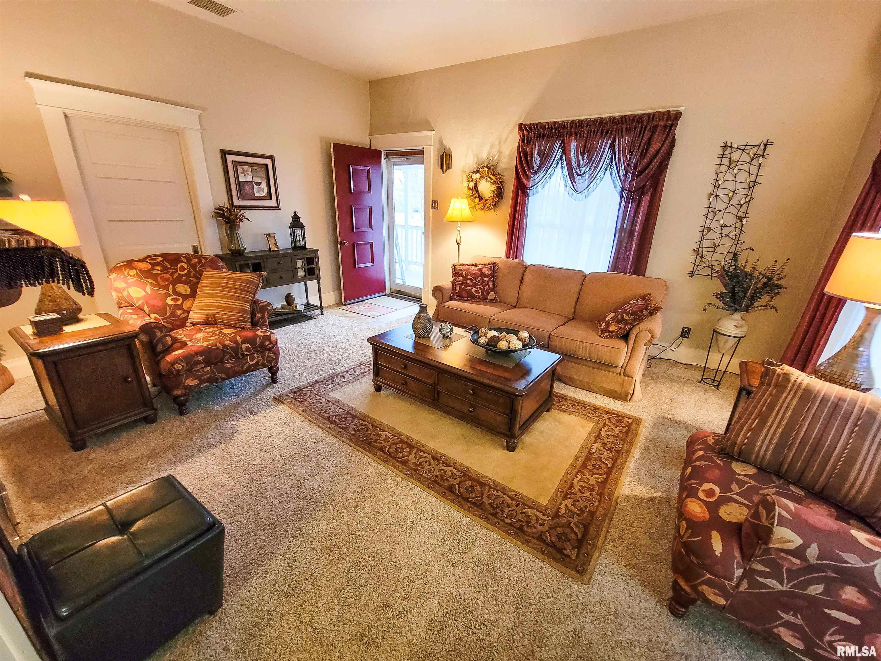 619 North Olive Road Flora, IL 62839 - Photo 10 of 78 Gallery Image 10