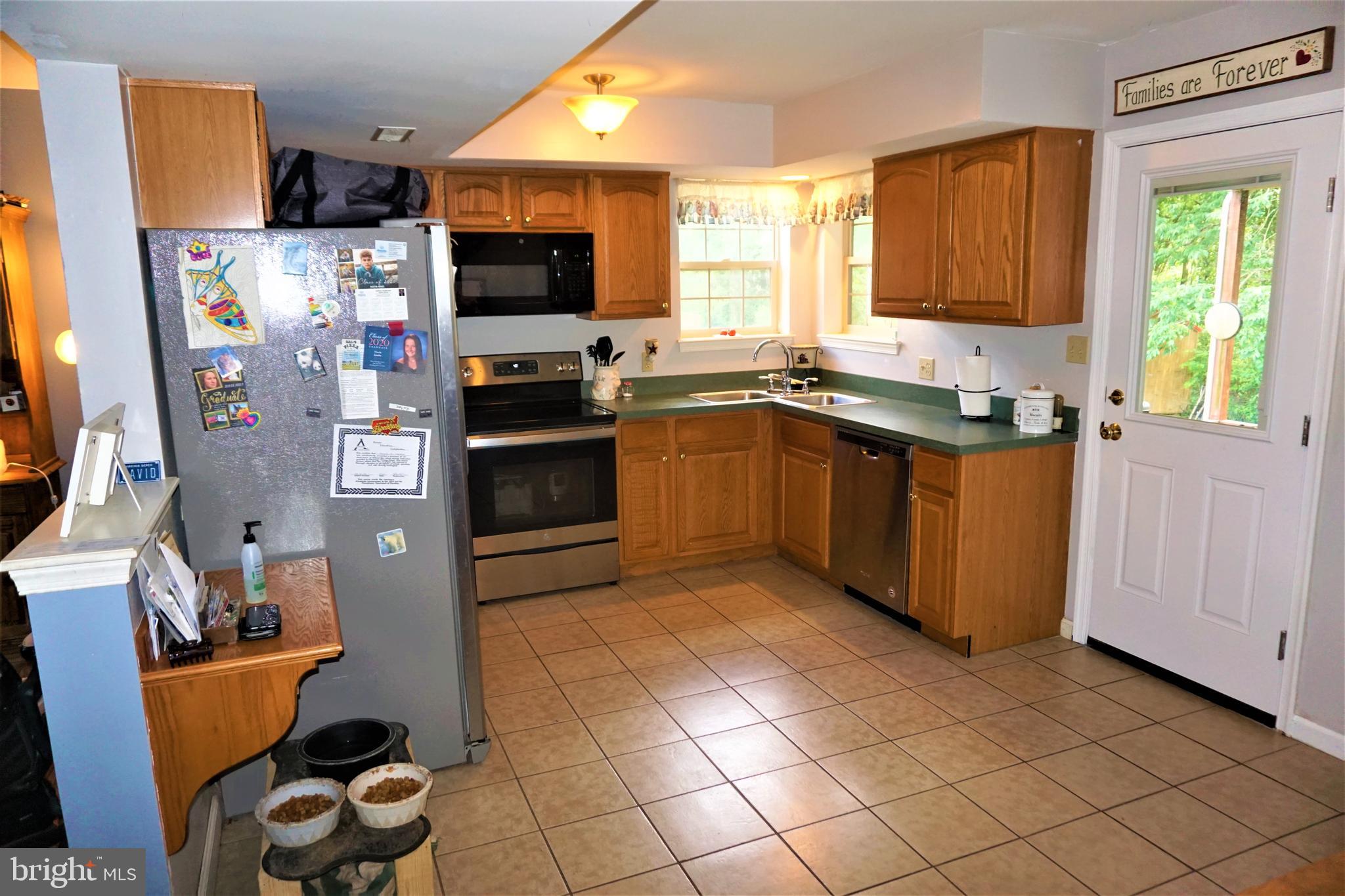 3124 Sundial Road Dover, PA 17315 - Photo 6 of 26 Gallery Image 6
