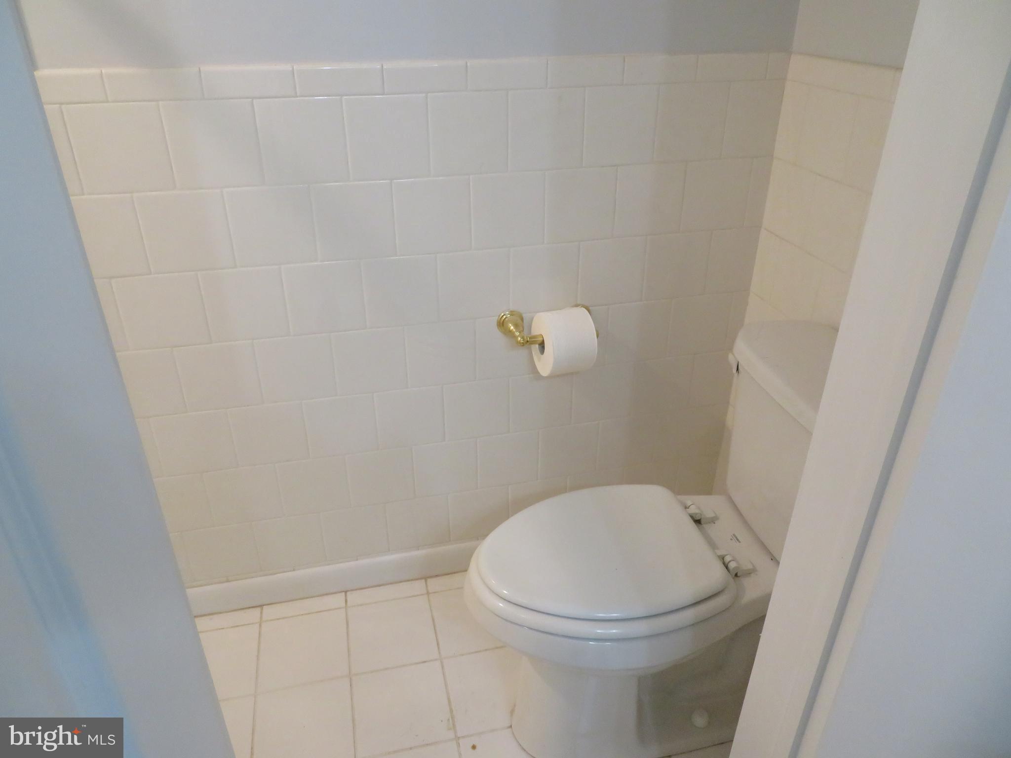 12 Cross Keys Road, Unit 12F Baltimore, MD 21210 - Photo 27 of 42