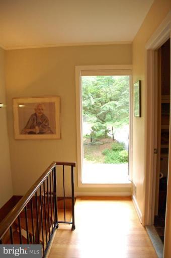 1315 Westhills Lane Reston, VA 20190 - Photo 30 of 30 Hallway