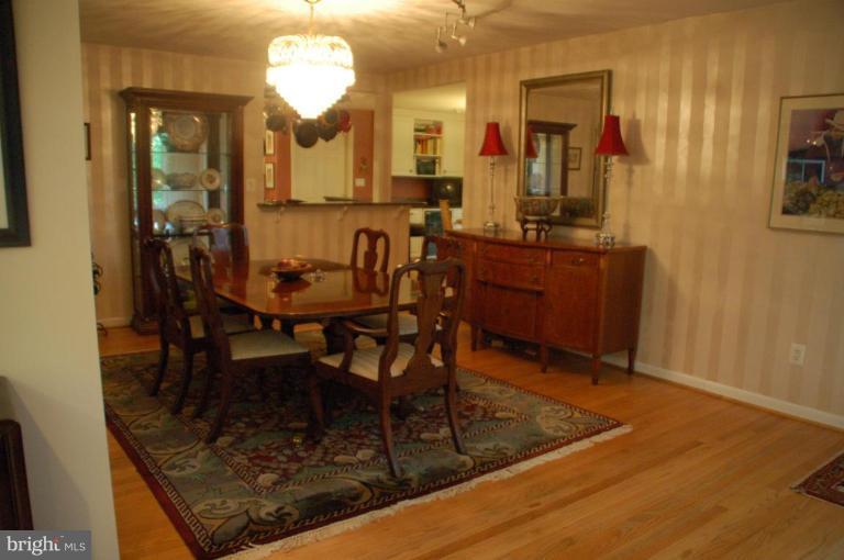 1315 Westhills Lane Reston, VA 20190 - Photo 4 of 30 Dining Room