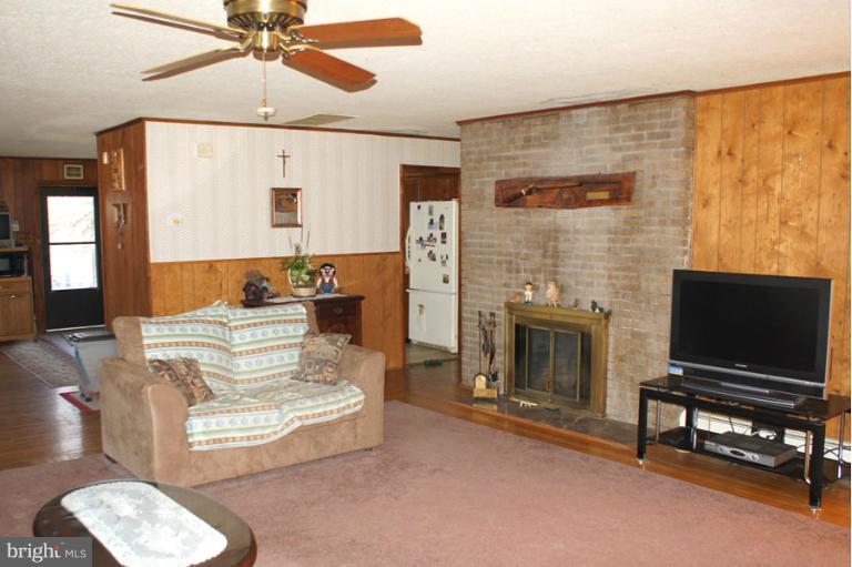 1237 Sleepy Hollow Road Severn, MD 21144 - Photo 7 of 24 Living Room