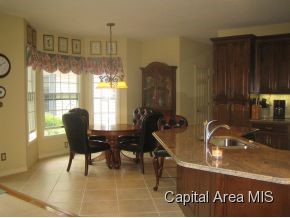 2524 Woodfield Road Springfield, IL 62711 - Photo 5 of 23