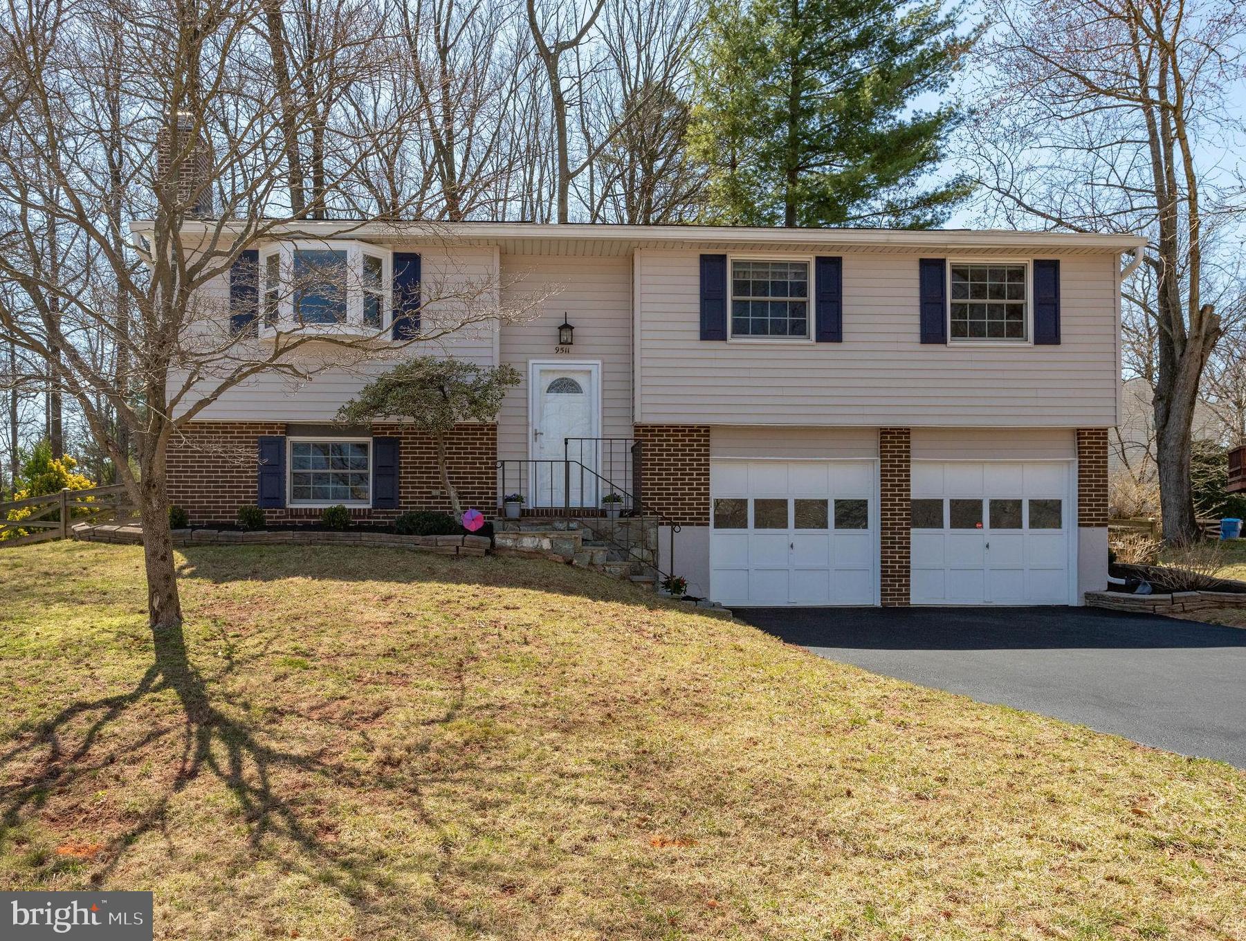 9511 Scorpio Lane Burke, VA 22015 - Photo 2 of 47