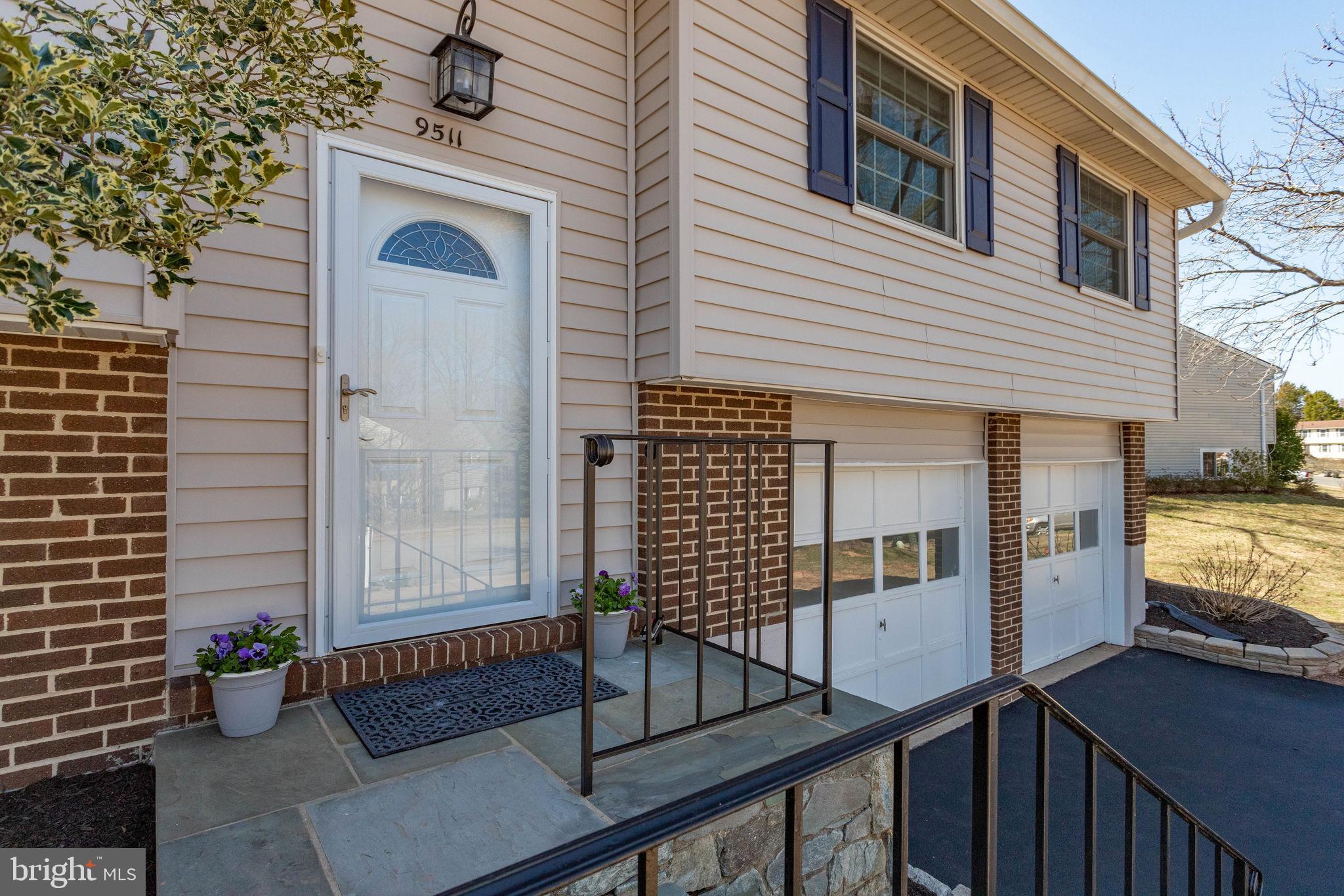 9511 Scorpio Lane Burke, VA 22015 - Photo 4 of 47