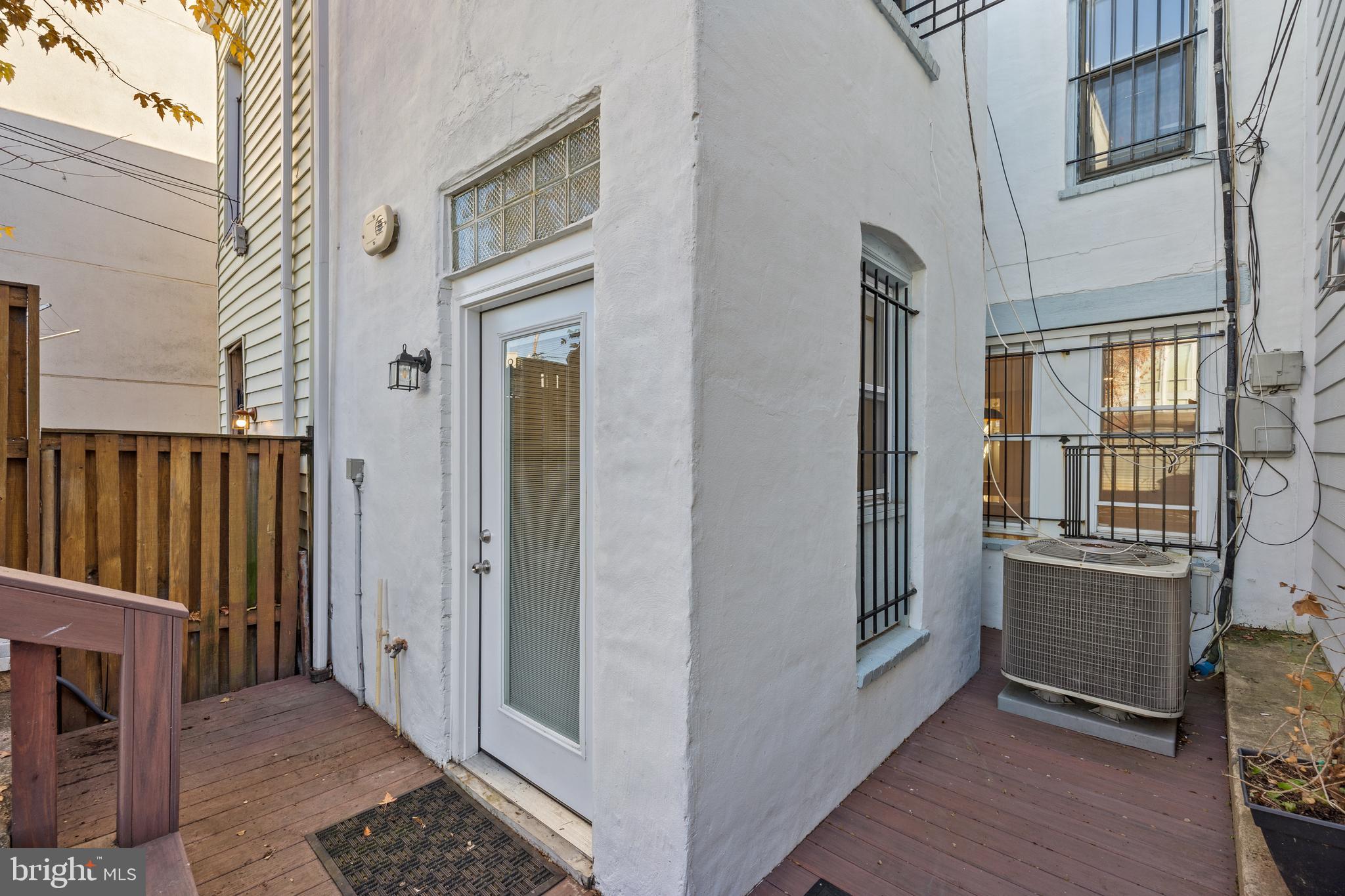 425 1/2 Ridge Street Northwest Washington, DC 20001 - Photo 27 of 31