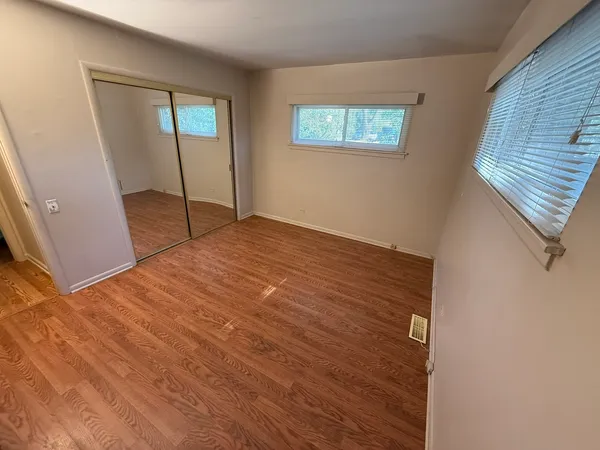 a view of empty room with front door