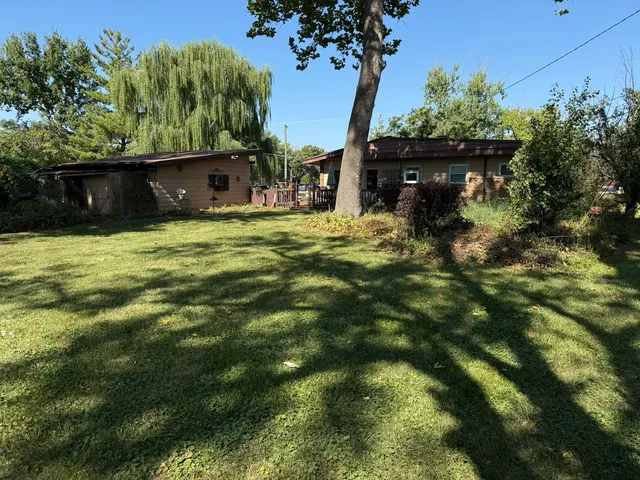 a view of a outdoor space