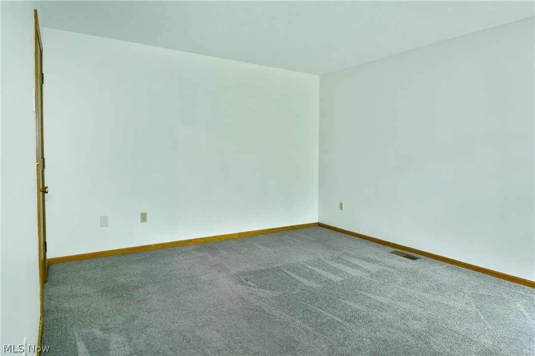 2237 Cadwallader-Sonk Road, Unit A Cortland, OH 44410 - Photo 42 of 50