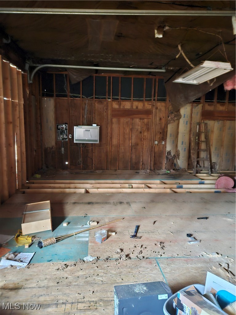 2866 McMackin Road Madison, OH 44057 - Photo 8 of 17 view of room by electric box
