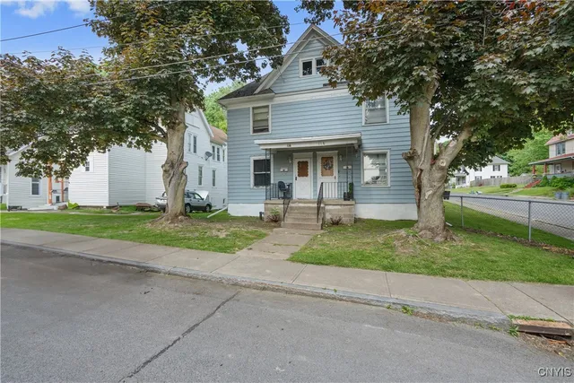 $215,000 | 114-116 Ross Place, Auburn, NY 13021