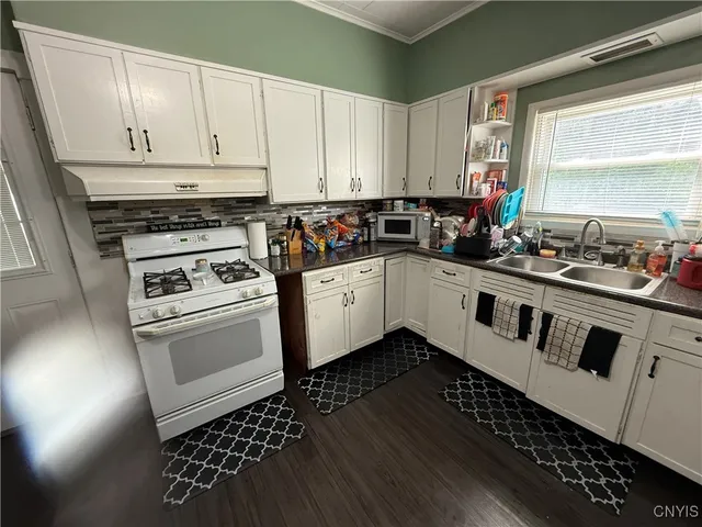 $215,000 | 114-116 Ross Place, Auburn, NY 13021