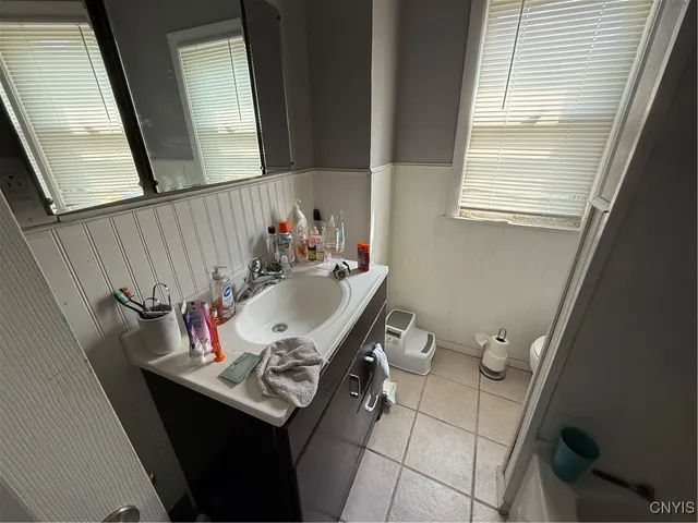 $215,000 | 114-116 Ross Place, Auburn, NY 13021