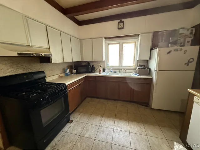 $215,000 | 114-116 Ross Place, Auburn, NY 13021