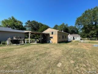 421 East Road Holly, MI 48442 - Photo 4 of 10 Gallery Image 4
