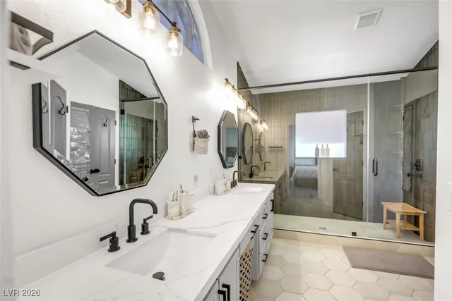 $3,999 | 10082 Prairie Dove Avenue, Las Vegas, NV 89117