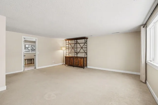 $364,900 | 1187 Yorkshire Drive, Norton Shores, MI 49441