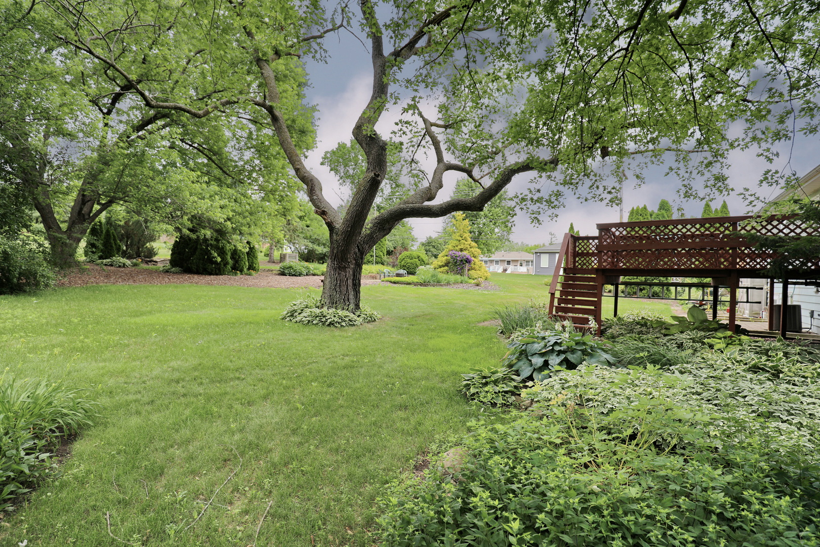 28W650 High Lake Road West Chicago, IL 60185 - Photo 8 of 53 Gallery Image 8