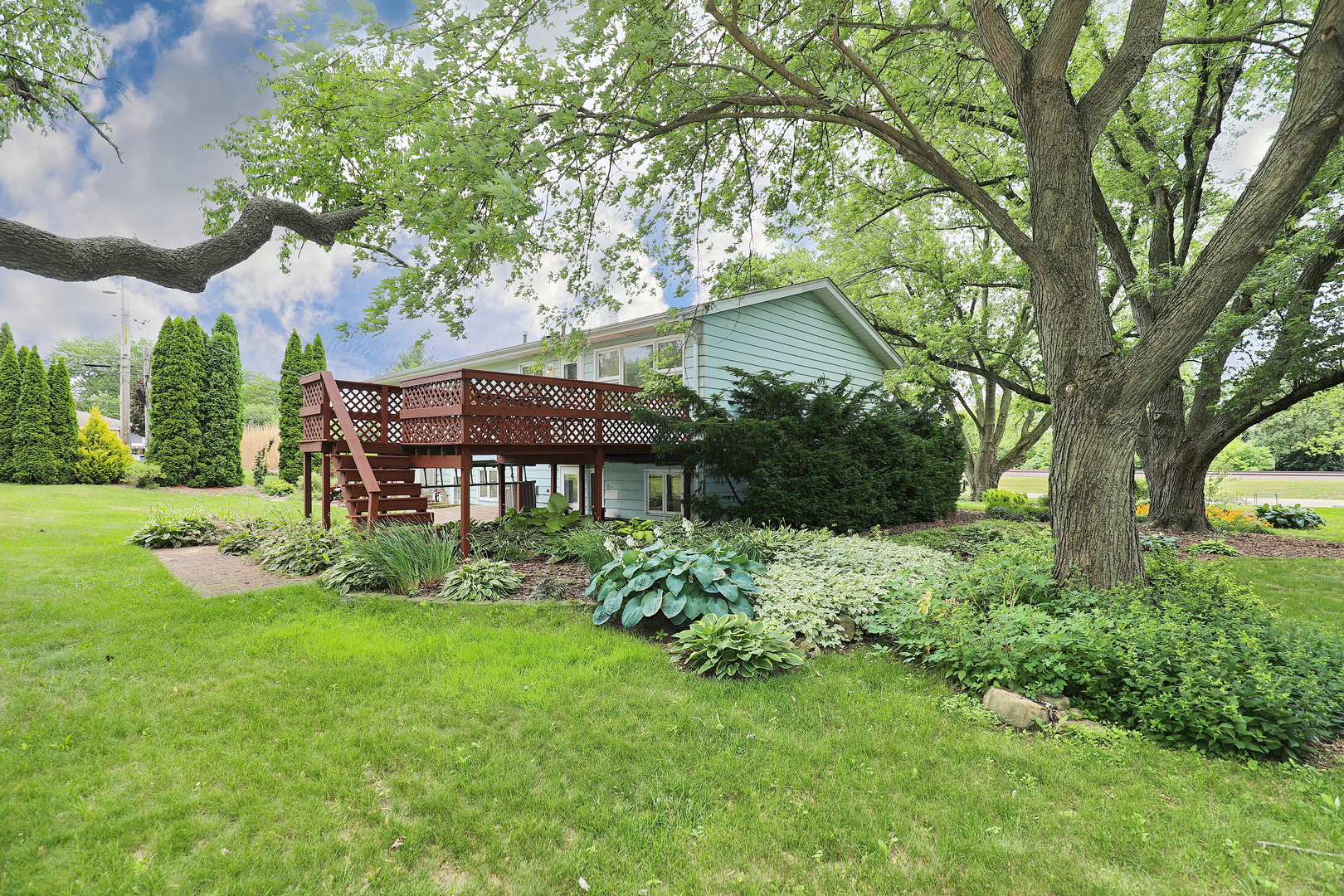 28W650 High Lake Road West Chicago, IL 60185 - Photo 9 of 53 Gallery Image 9