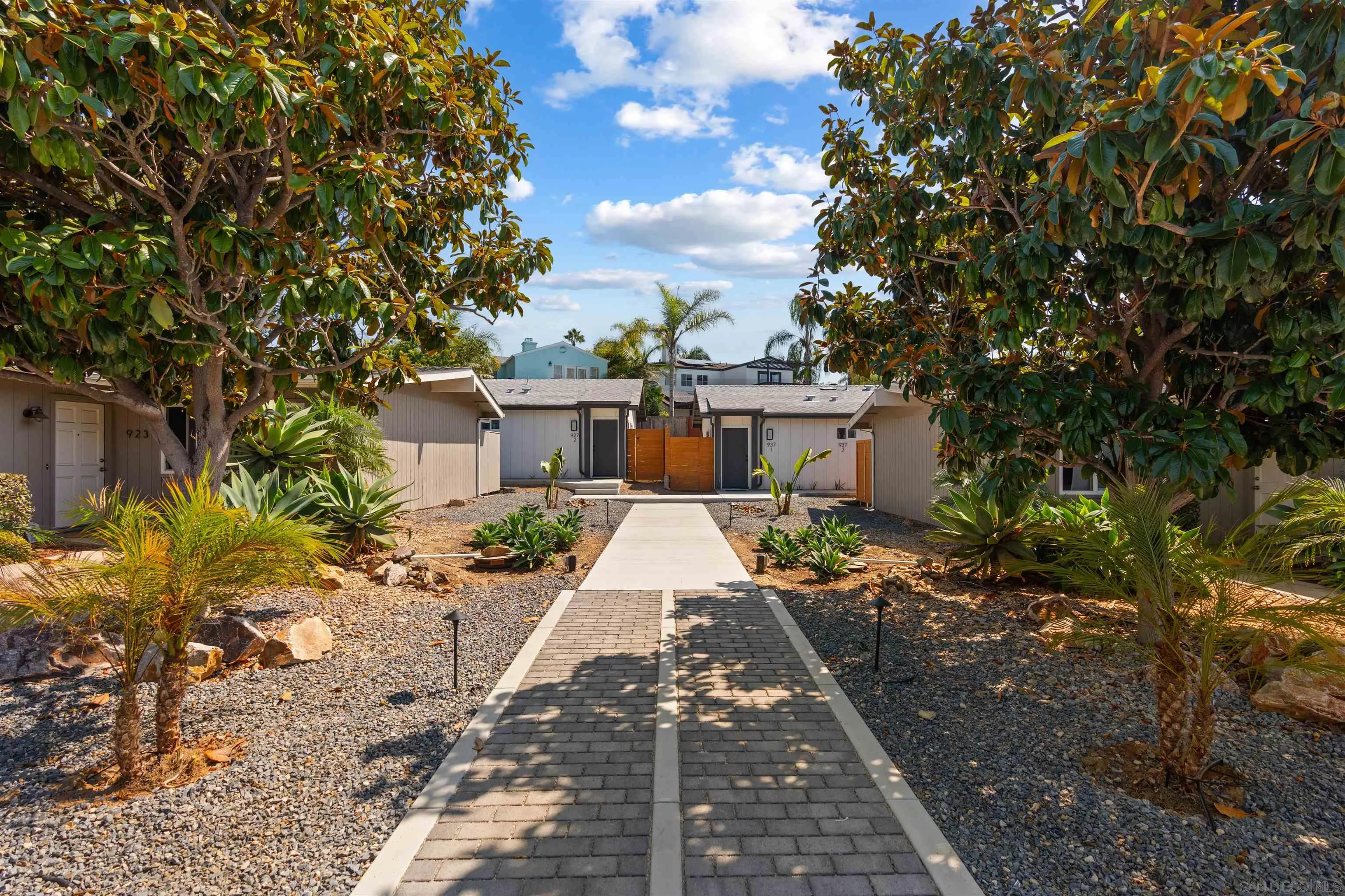 921-927 Regal Road Encinitas, CA 92024 - Photo 1 of 22 Gallery Image 1