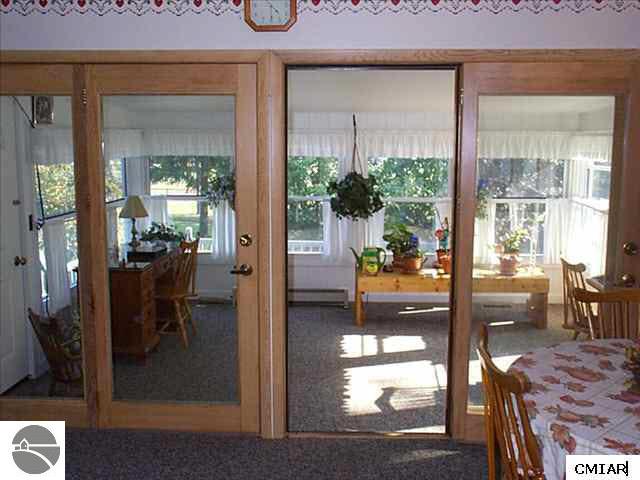 905 Falkirk Road Alma, MI 48801 - Photo 5 of 9 1771214-4.JPG