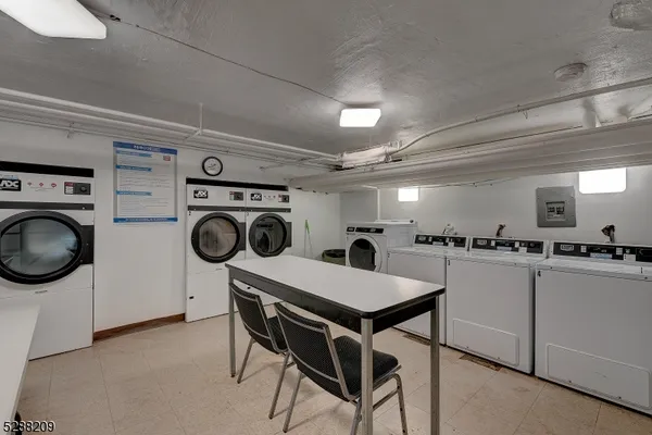 $1,850 | 349 Bloomfield Avenue, Unit 60, Verona, NJ 07044