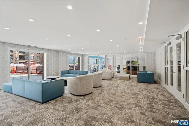 $835,000 | 20 Ave At Port Imperial, Unit 310, West New York, NJ 07093