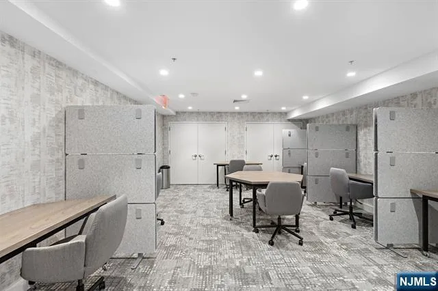 $835,000 | 20 Ave At Port Imperial, Unit 310, West New York, NJ 07093