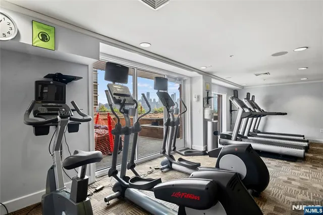 $835,000 | 20 Ave At Port Imperial, Unit 310, West New York, NJ 07093