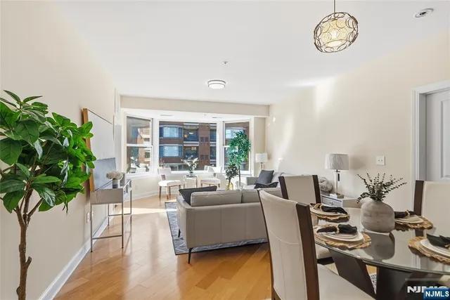 $835,000 | 20 Ave At Port Imperial, Unit 310, West New York, NJ 07093