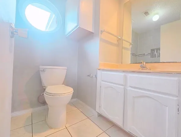$2,400 | 10919 Pigeonwood Drive, Houston, TX 77089