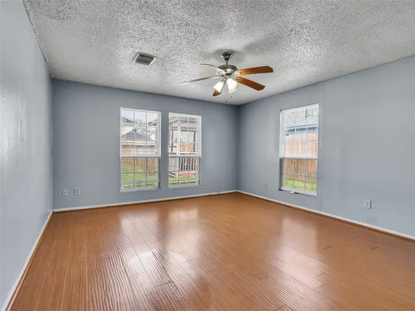 $2,400 | 10919 Pigeonwood Drive, Houston, TX 77089